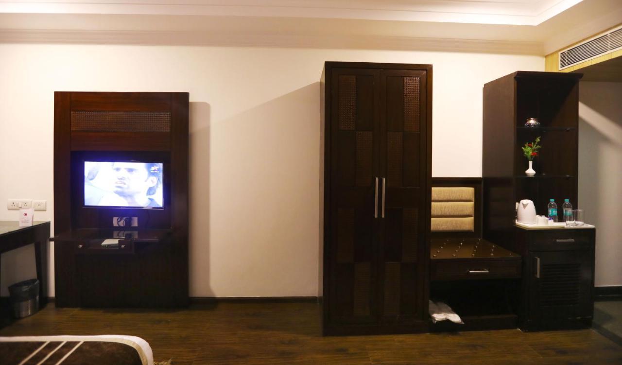 Hotel Pitrashish Pride Igi Intl Airport Delhi Extérieur photo