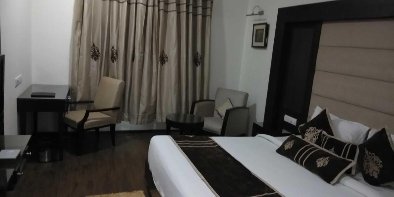 Hotel Pitrashish Pride Igi Intl Airport Delhi Extérieur photo